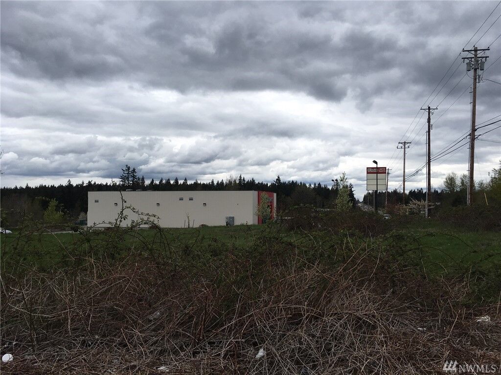 Property Photo:  22112 Meridian Ave E  WA 98338 