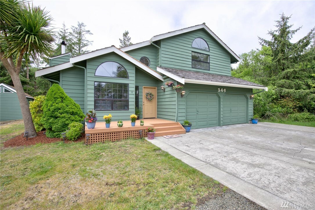 Property Photo:  349 Duck Lake Dr SE  WA 98569 