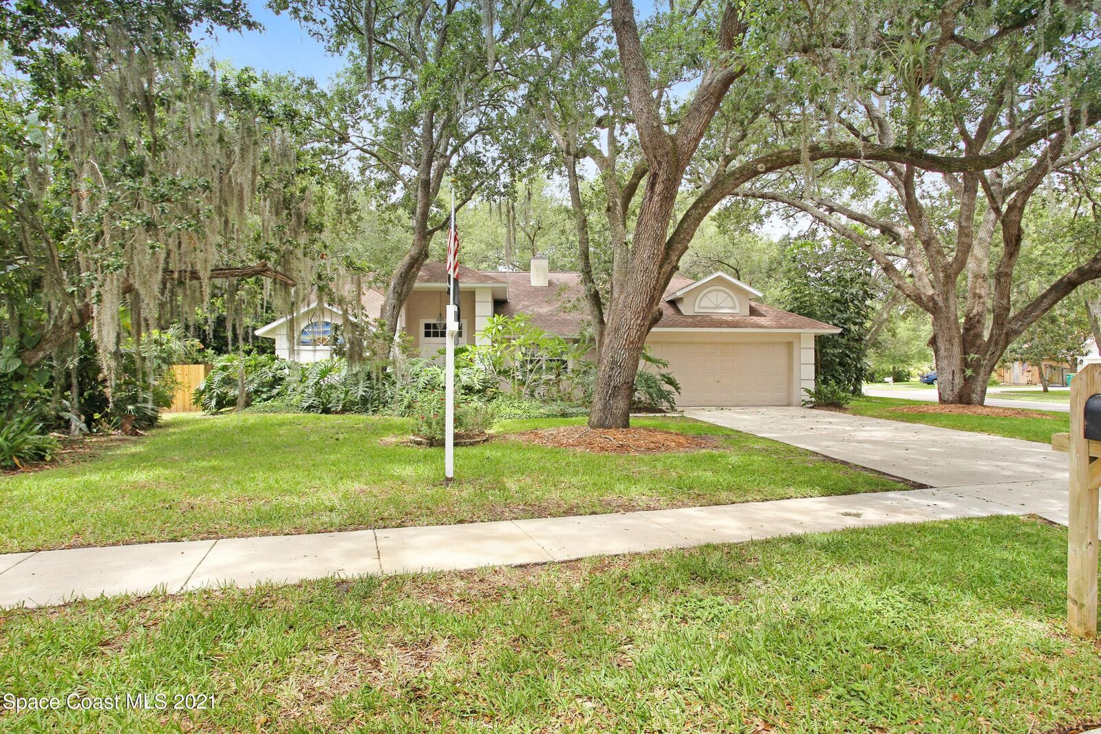 Property Photo: 2665 Bent Elm Lane FL 32935
