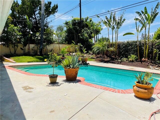 Property Photo:  6613 Lederer Avenue  CA 91307 