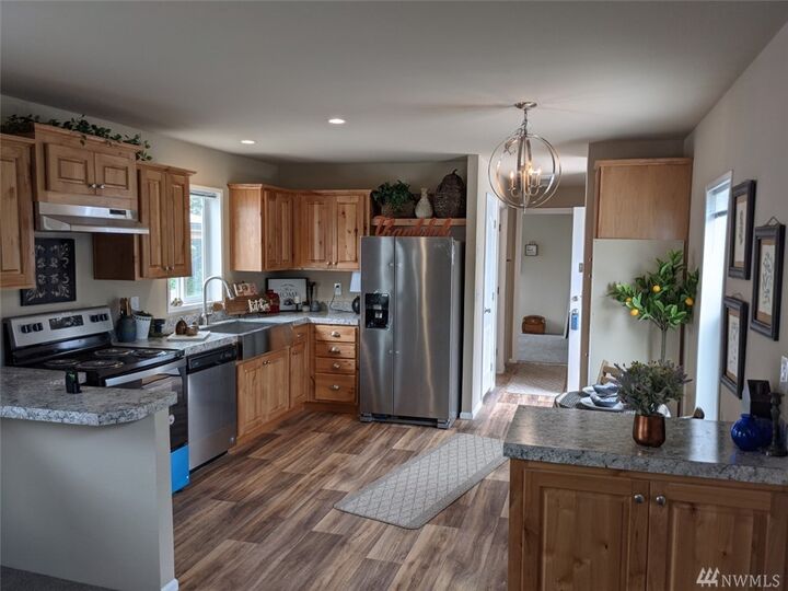 Property Photo:  2010 Broadway Ave 9  WA 98550 