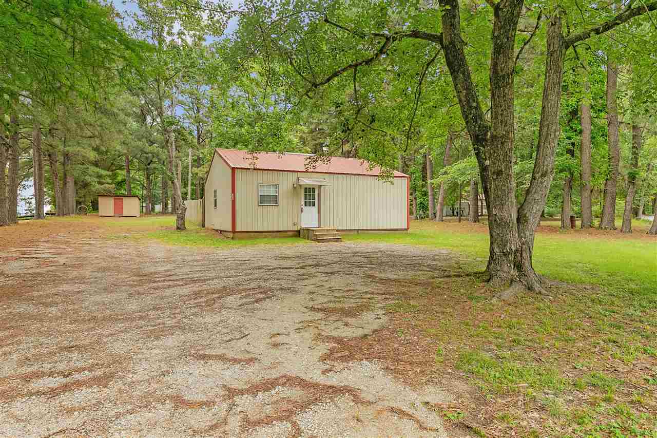 Property Photo:  304 River Bend Road  TN 38012 