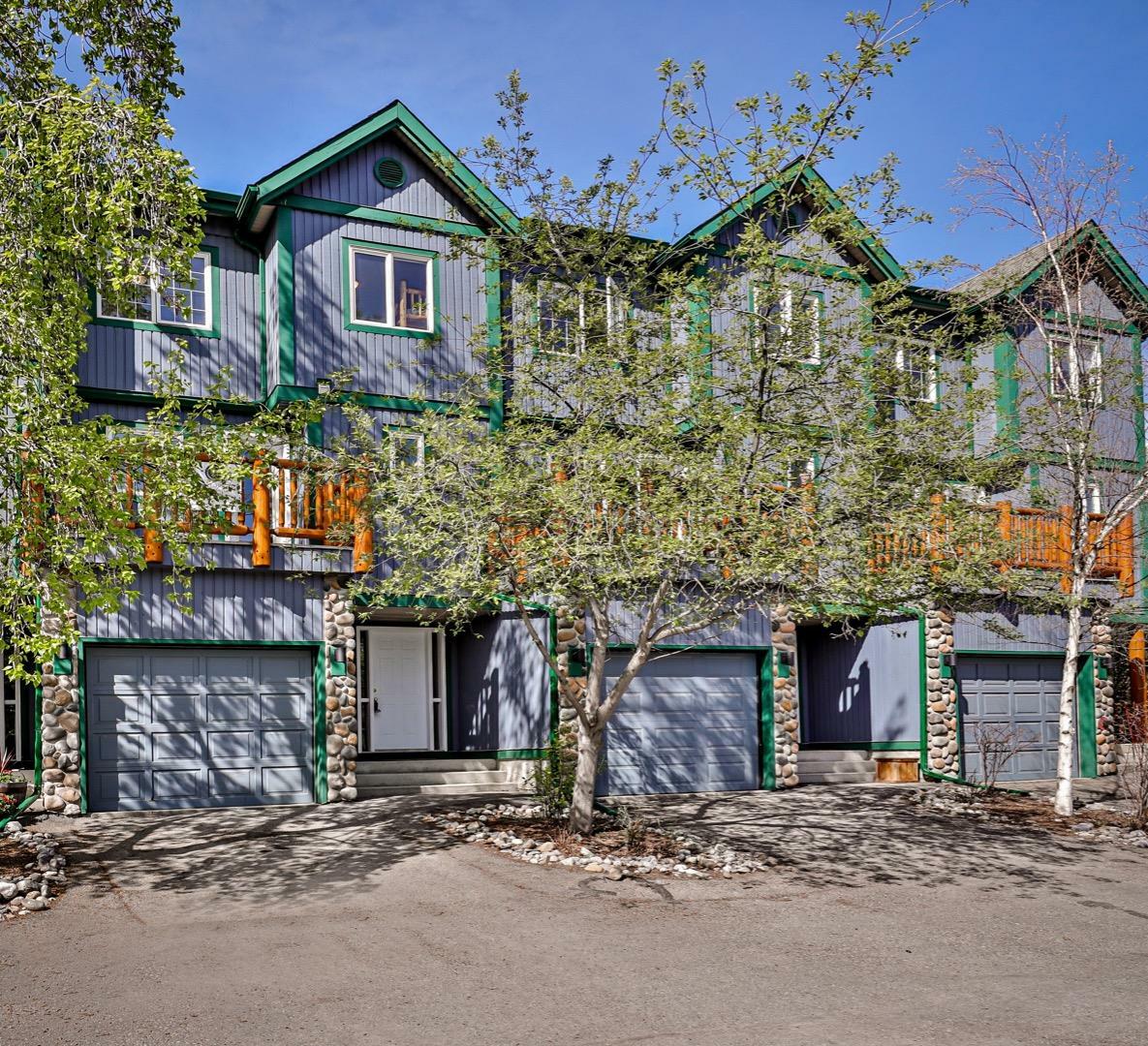 Property Photo: 26, 1022 Rundleview Drive 26 AB T1W 2P2