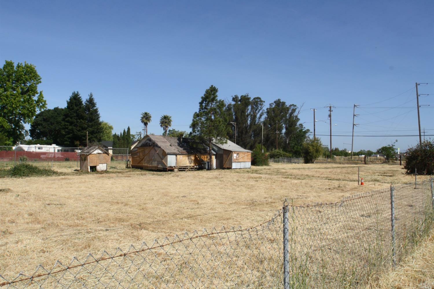 Property Photo: 564 Bellevue Avenue CA 95407