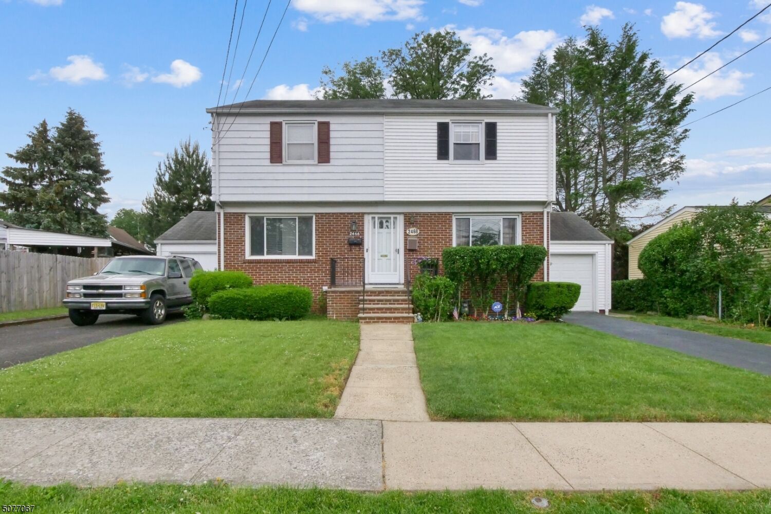 Property Photo: 2468 Seymour Ave NJ 07083