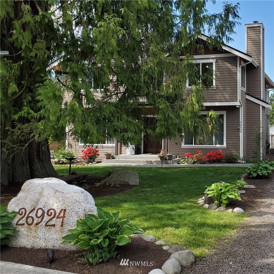 Property Photo:  26924 NE Cherry Street  WA 98019 
