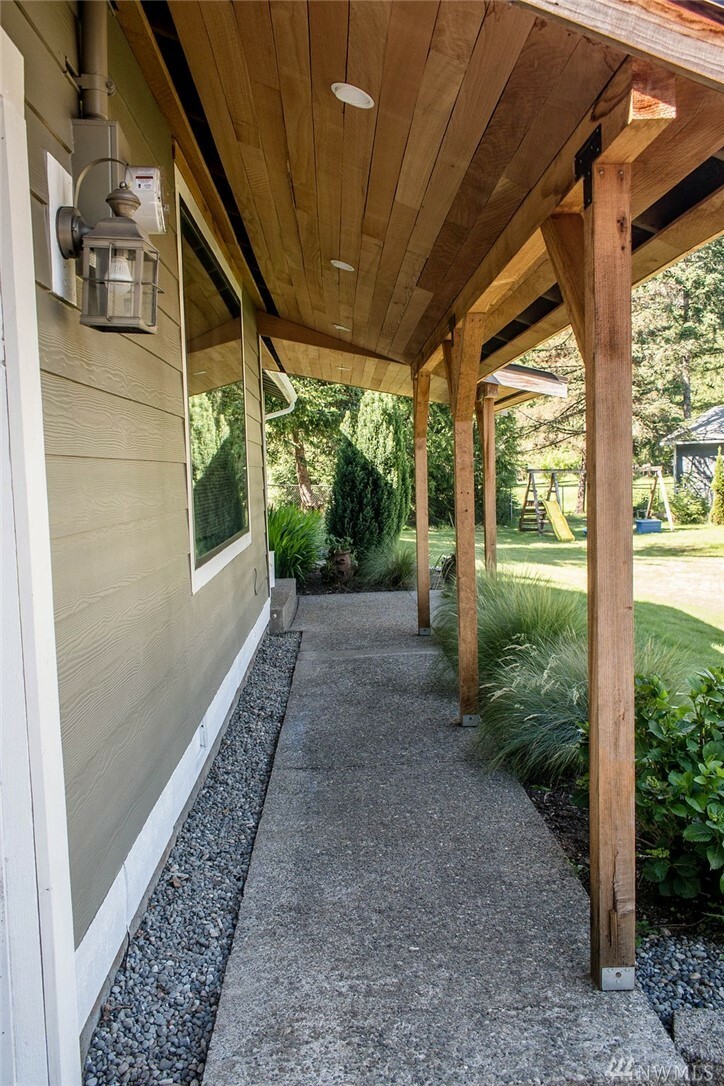 Property Photo: 29412 216th Ave SE WA 98010