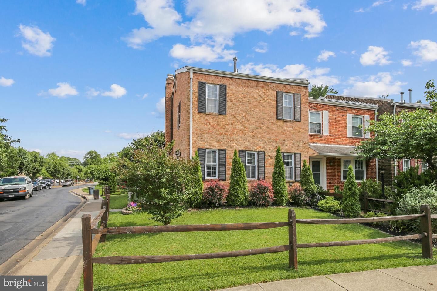 Property Photo: 6530 Gildar Street VA 22310