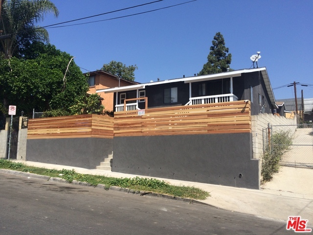 Property Photo: 2835 Hyans St CA 90026