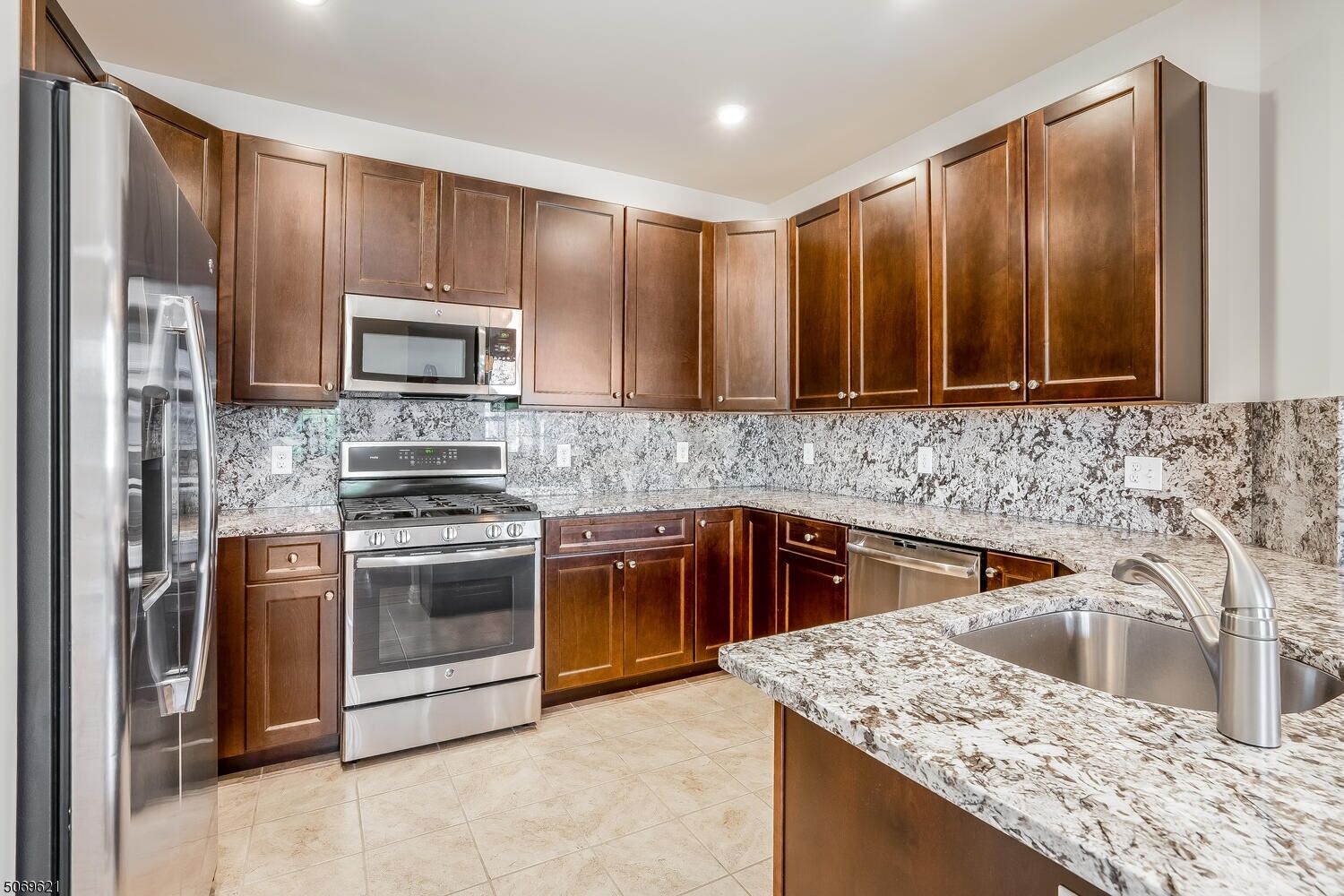 Property Photo: 7316 Minuteman Ln NJ 08873