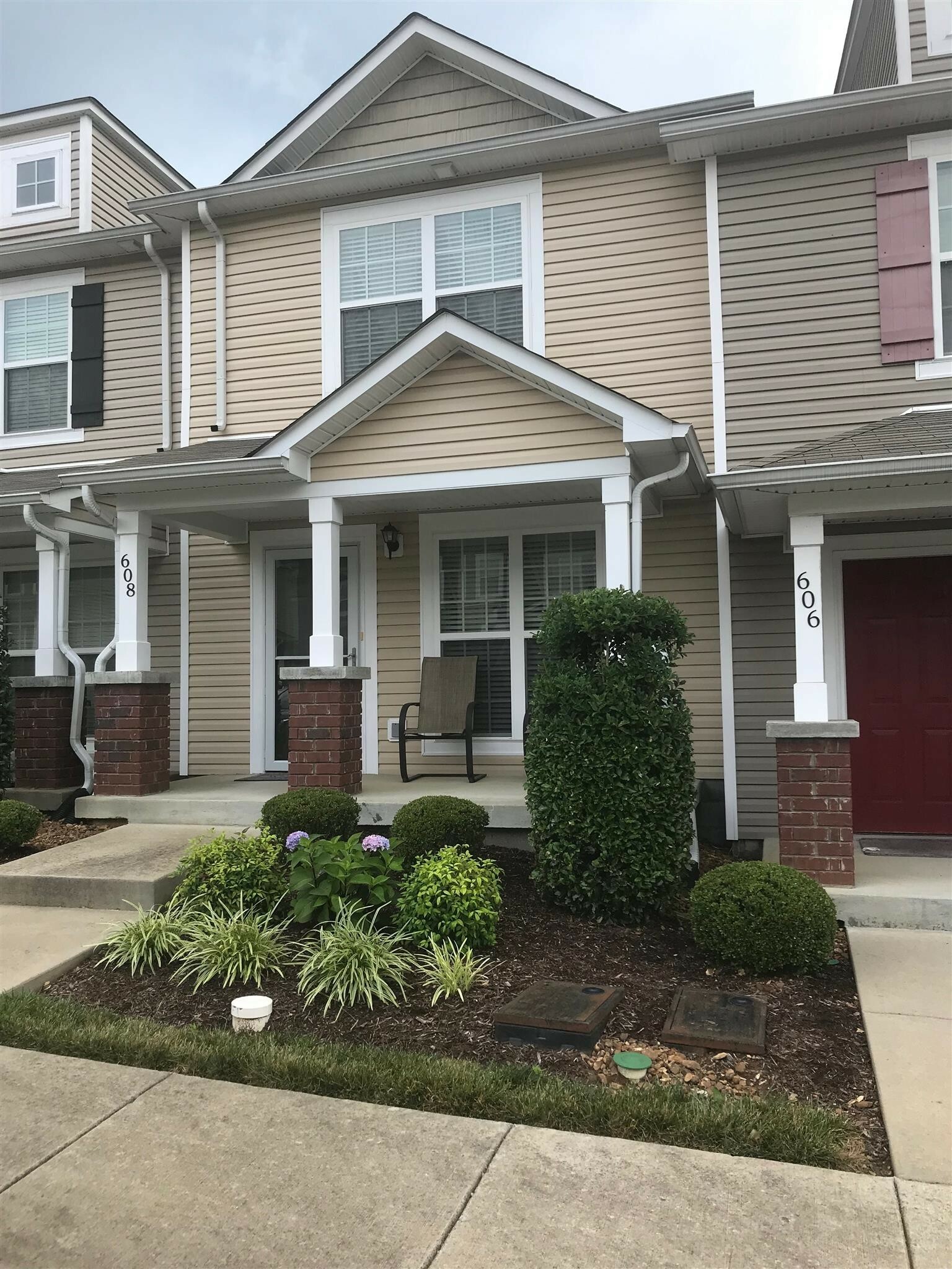 Property Photo: 608 Bradburn Village Cir TN 37013