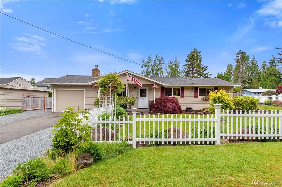 Property Photo:  356 S 304th Pl  WA 98003 