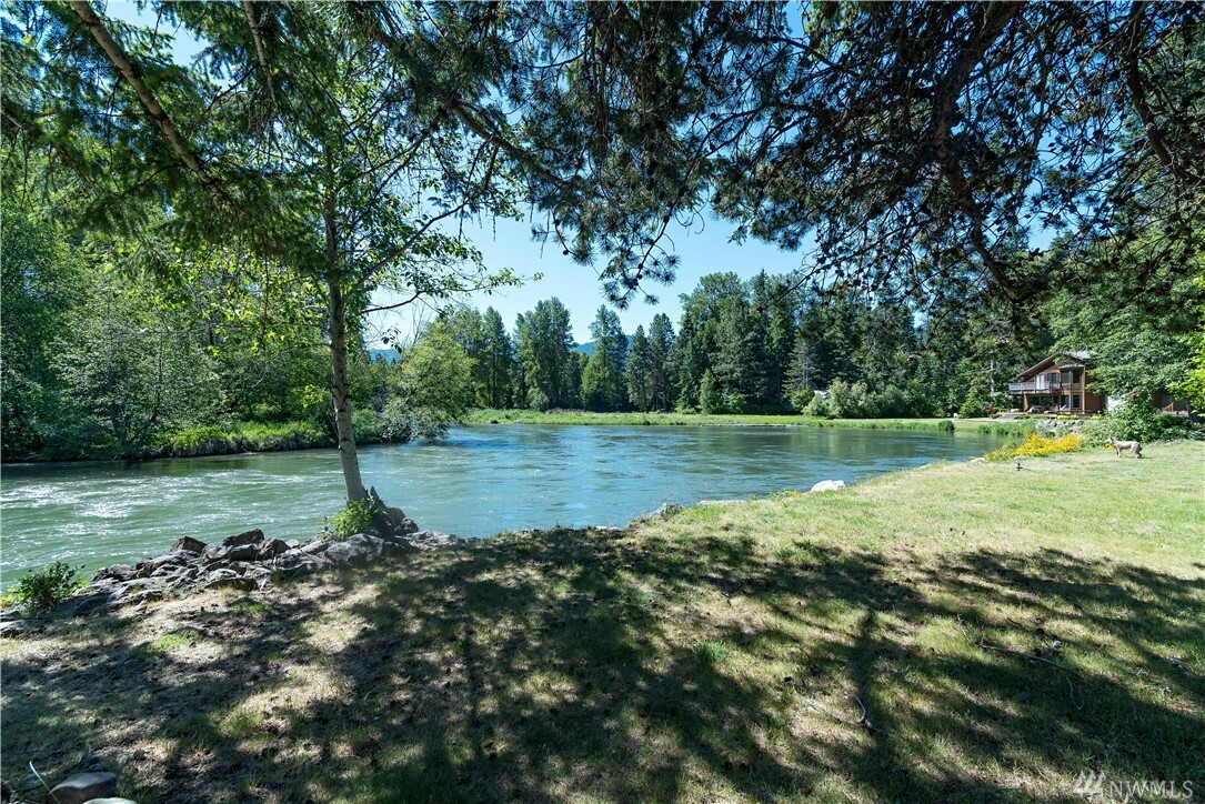 Property Photo:  320 Morning Dove Lane  WA 98922 