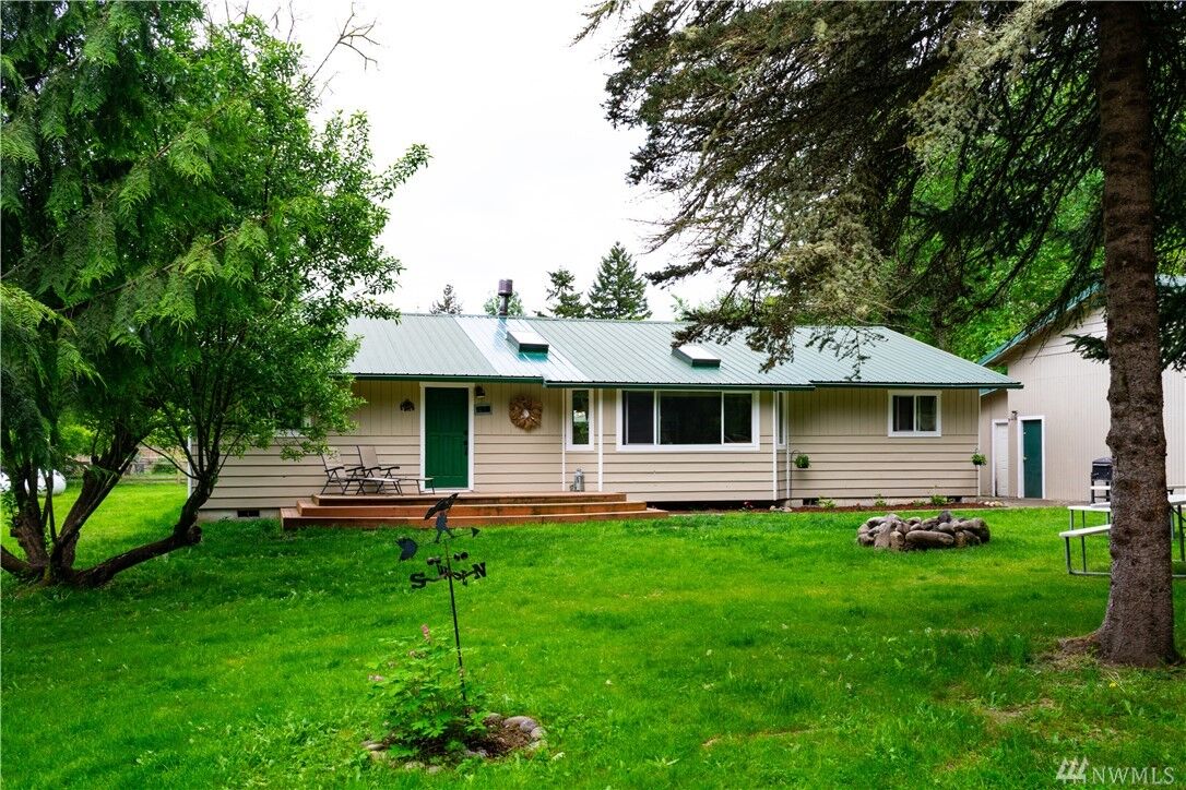 Property Photo: 15530 Runyon Rd SE WA 98576