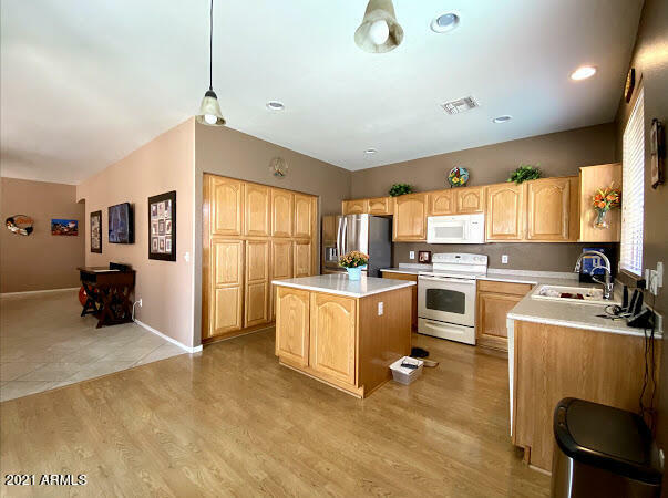 Property Photo:  9440 W Potter Drive  AZ 85382 