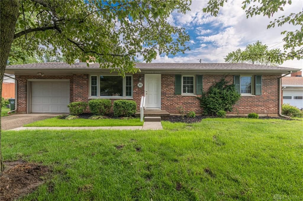 Property Photo: 30 Sunset Place OH 45327