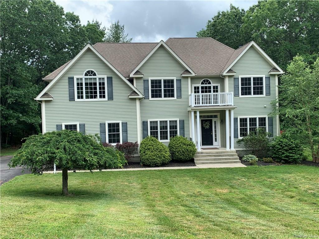 Property Photo:  28 Shagbark Lane  NY 12533 