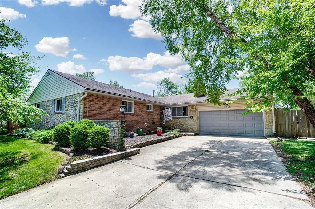 Property Photo: 3305 Carrier Avenue OH 45429