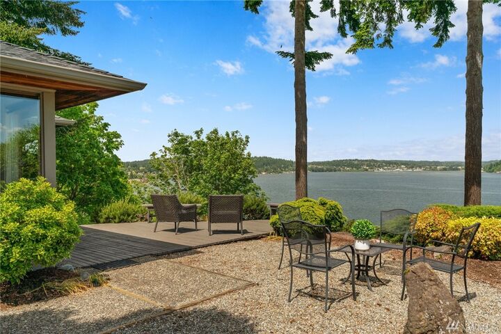 14044 41st Ave NE  Seattle WA 98125 photo