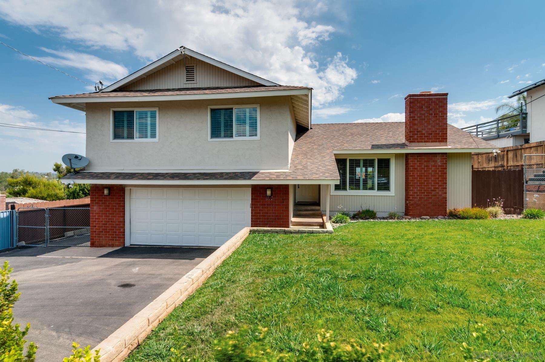 Property Photo: 530 W Citracado Pkwy CA 92025
