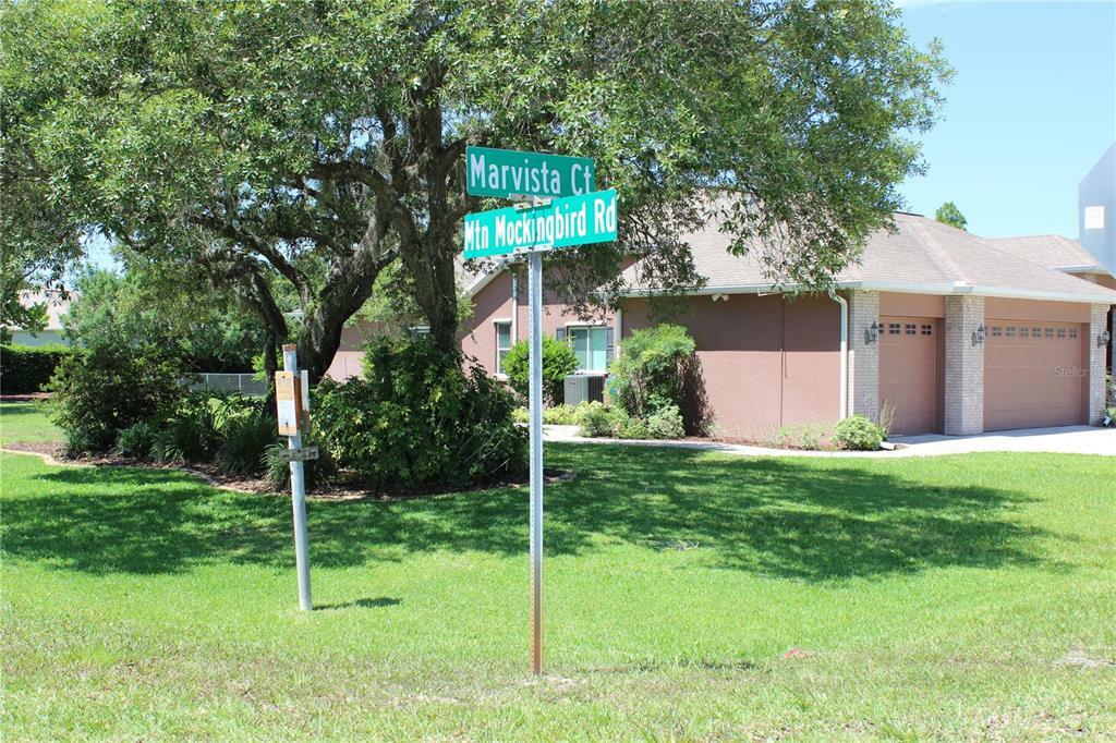 Property Photo:  11193 Mountain Mockingbird Road  FL 34614 