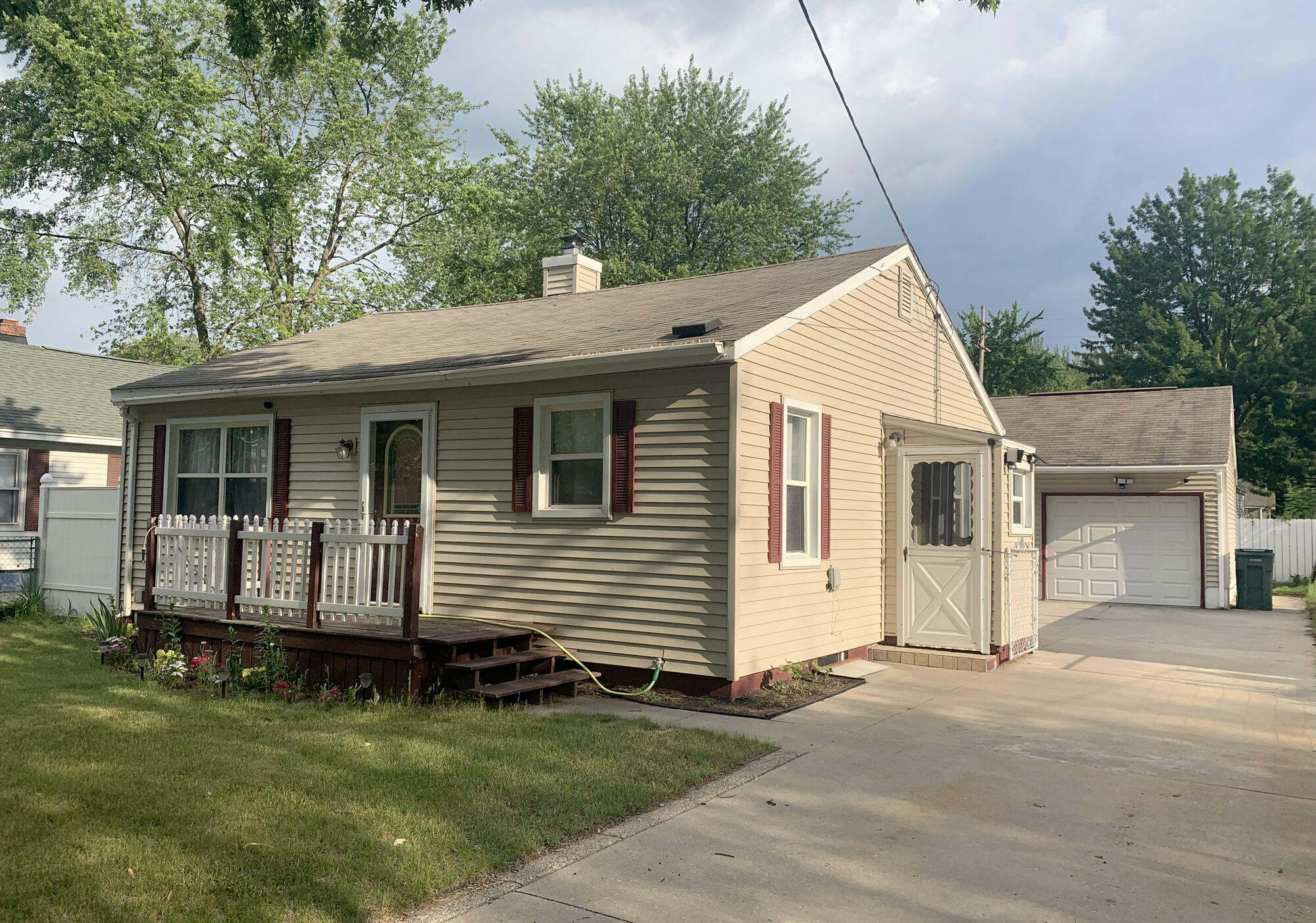 Property Photo:  1151 Wilson Court  MI 49441 