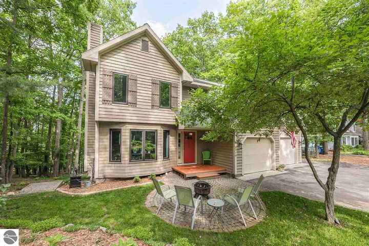 3710 Village Circle Drive  Traverse City MI 49686 photo