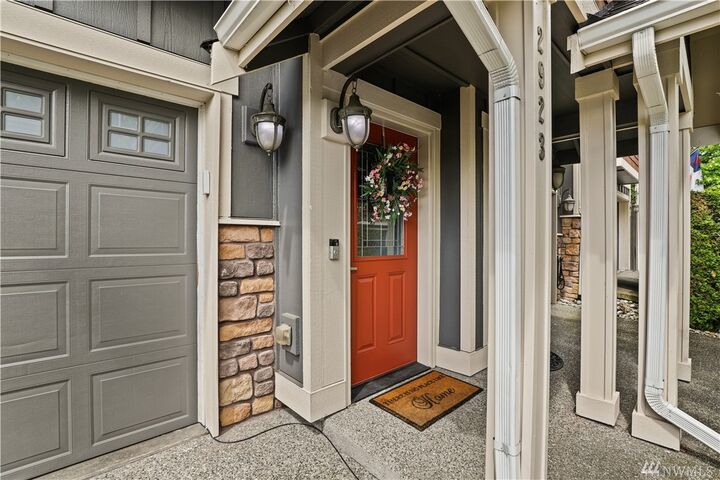 Property Photo:  2923 Belmonte Lane  WA 98201 