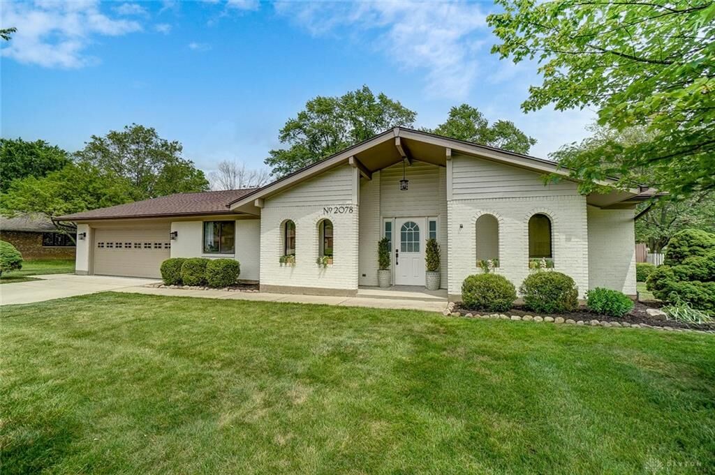 Property Photo:  2078 Northern Drive  OH 45431 