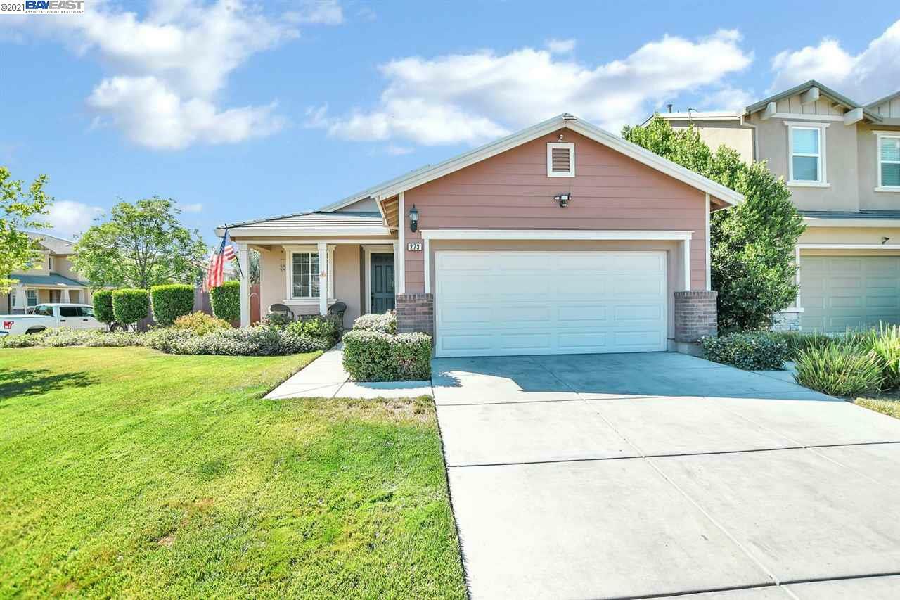 Property Photo:  273 Hibiscus Way  CA 94561 