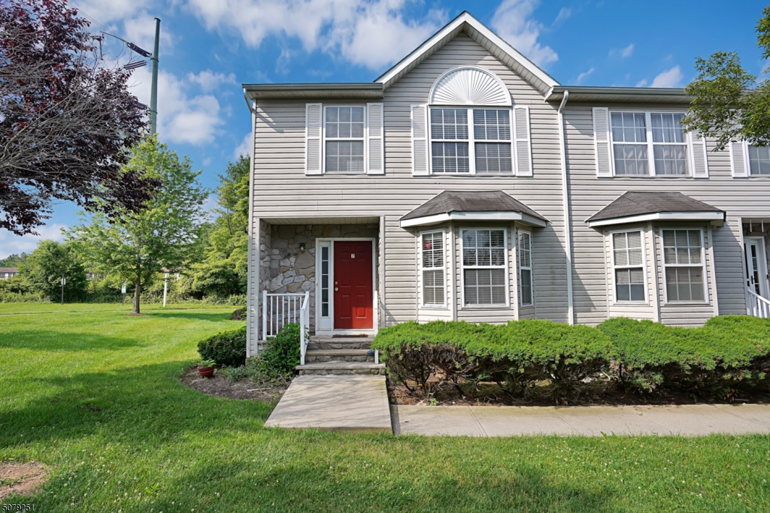 Property Photo: 7 Jill Ct NJ 08873