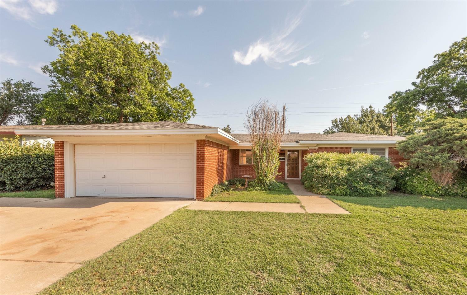 Property Photo:  3510 47th Street  TX 79413 