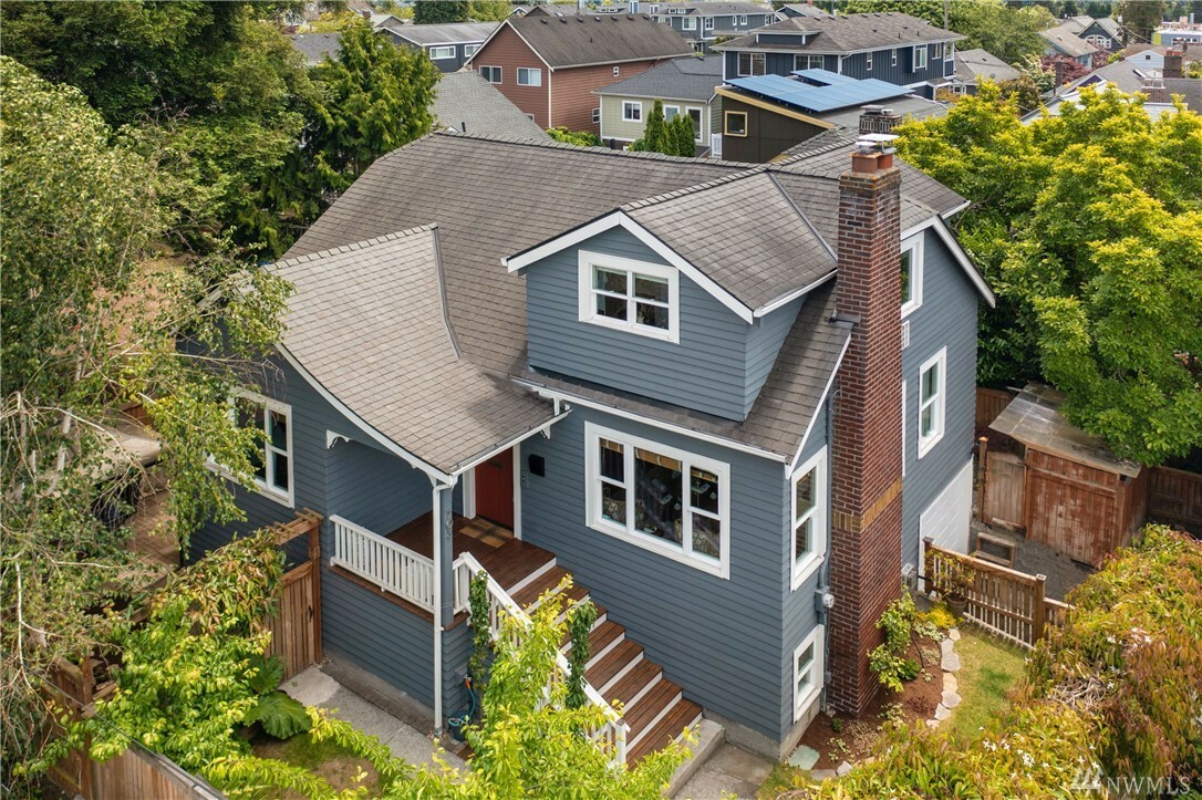 Property Photo: 703 N 80th St WA 98103