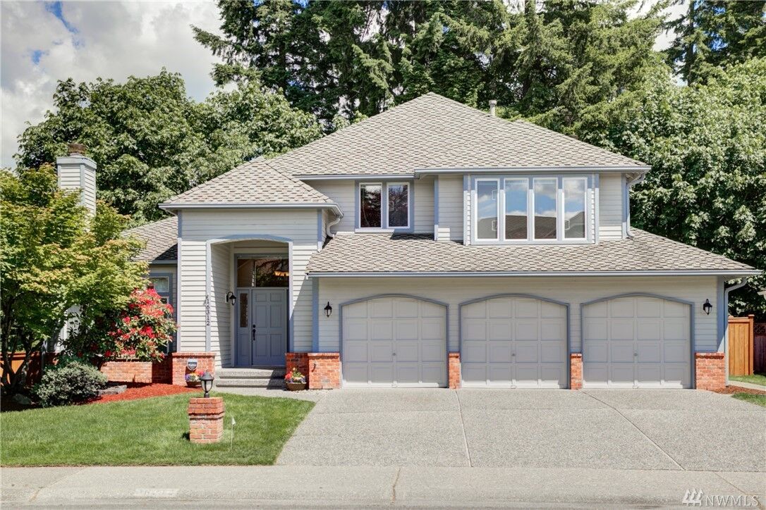 Property Photo: 16312 126th Ave NE WA 98072