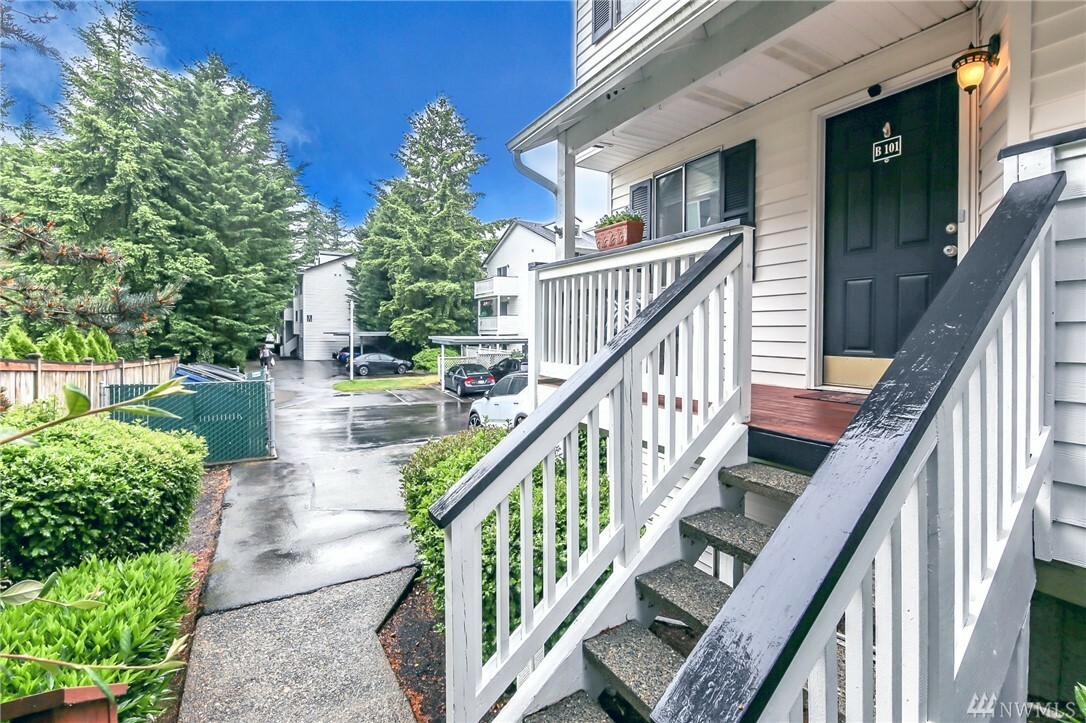 Property Photo:  25812 115th Ave SE B101  WA 98030 