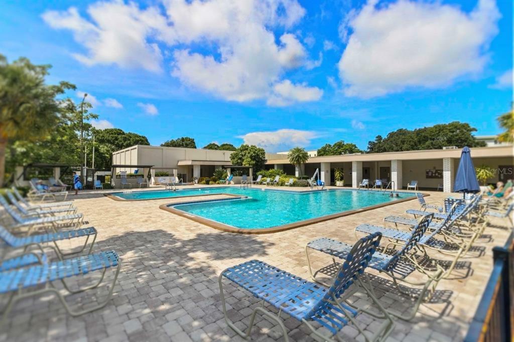 Property Photo: 5623 80th Street N 306 FL 33709
