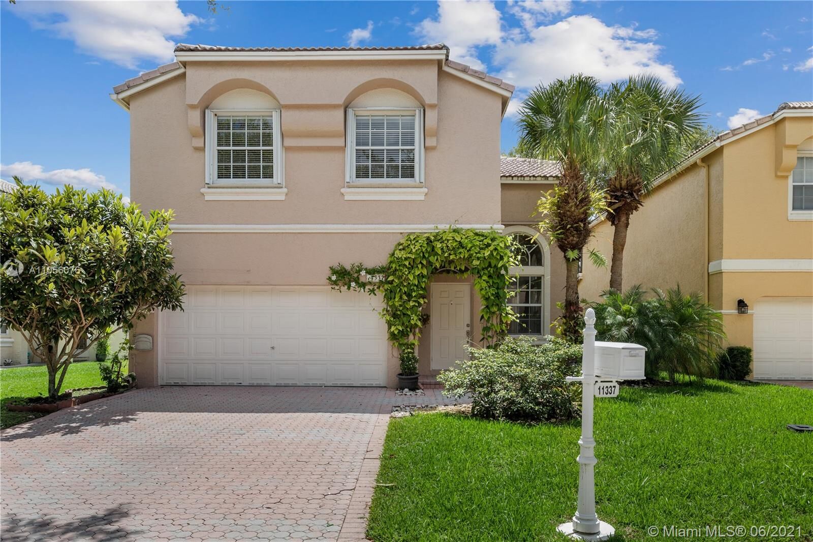 Property Photo: 11337 NW 49th Dr FL 33076