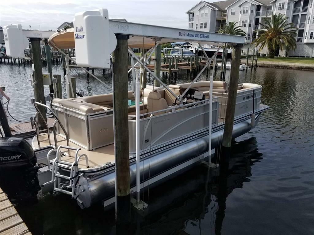 Property Photo: 5577 Sea Forest Drive 21 FL 34652