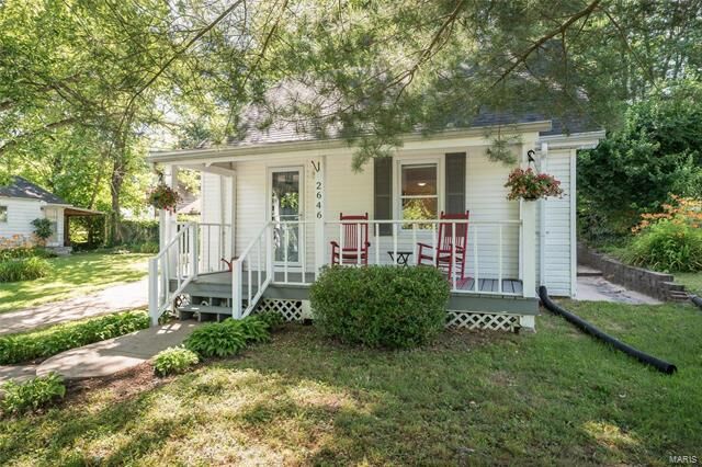 Property Photo:  2646 Brouster Avenue   63114 