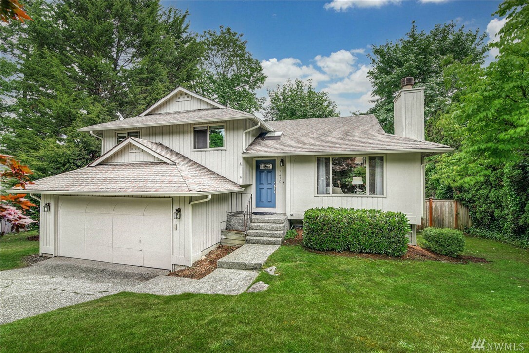 Property Photo: 7412 153rd Ct NE WA 98052