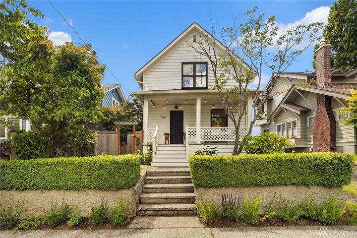 7005 Sycamore Ave NW  Seattle WA 98117 photo