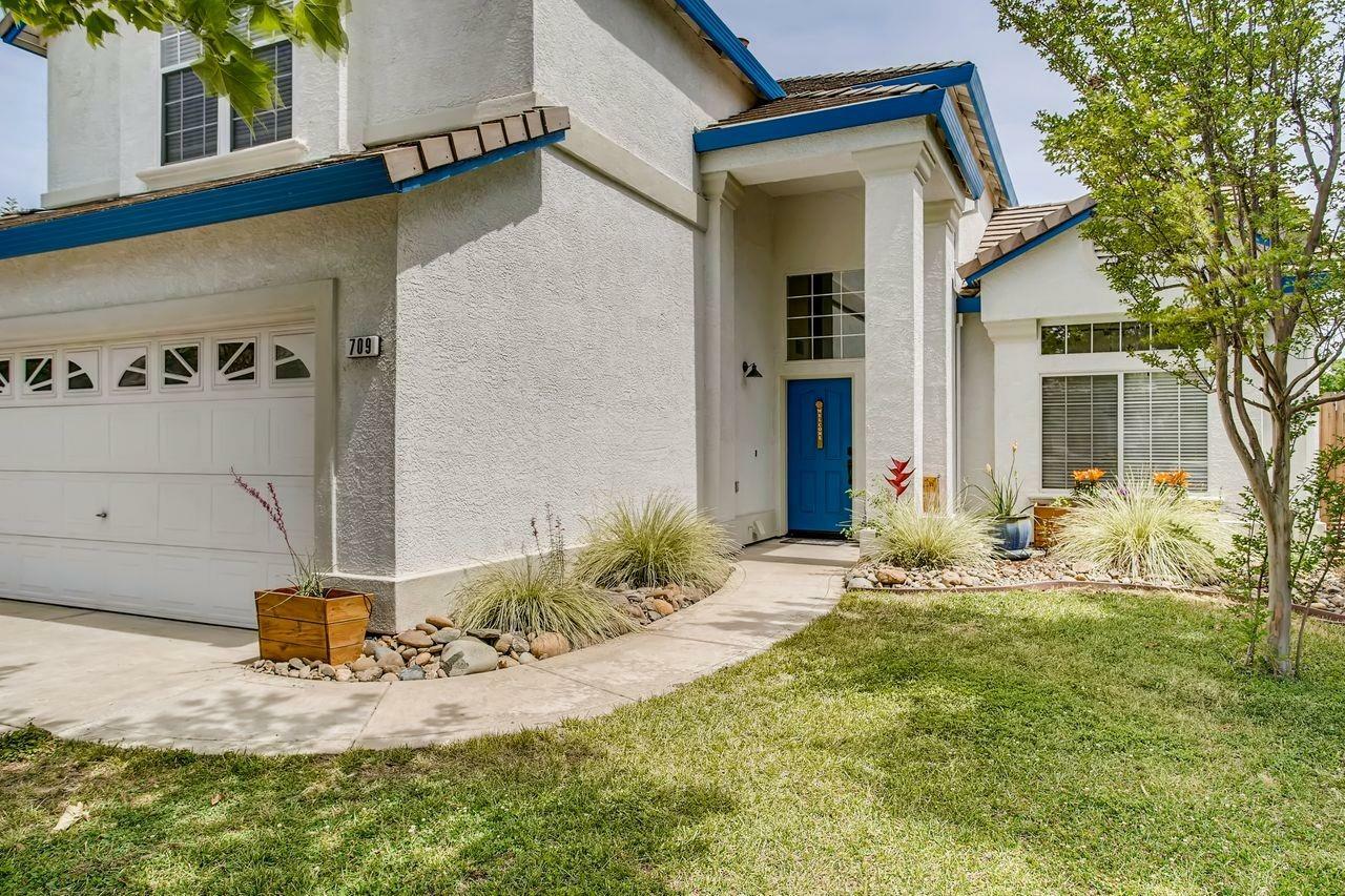 Property Photo:  709 Sands Way  CA 95630 