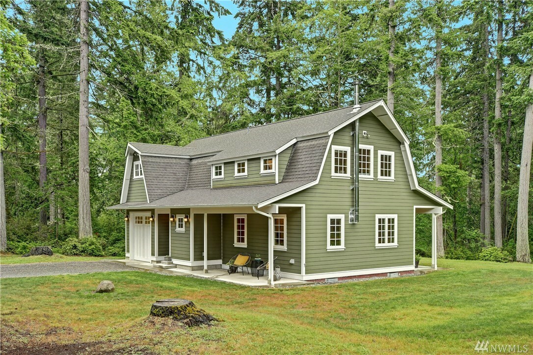 Property Photo:  17816 Commons Rd SW  WA 98070 