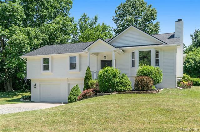 Property Photo:  16049 Haviland Beach Drive  MI 48451 