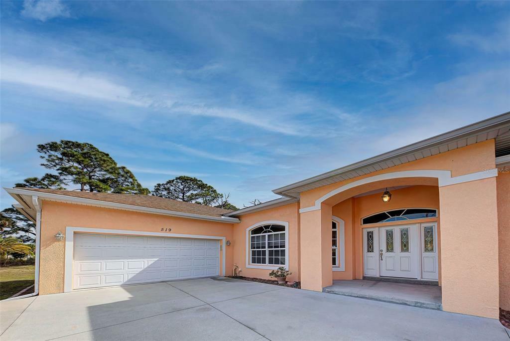 Property Photo:  519 Laurel Road W  FL 34275 