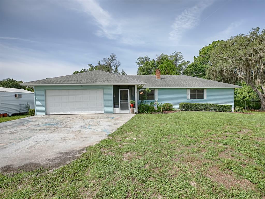 Property Photo:  40625 Whilden Lane  FL 34788 