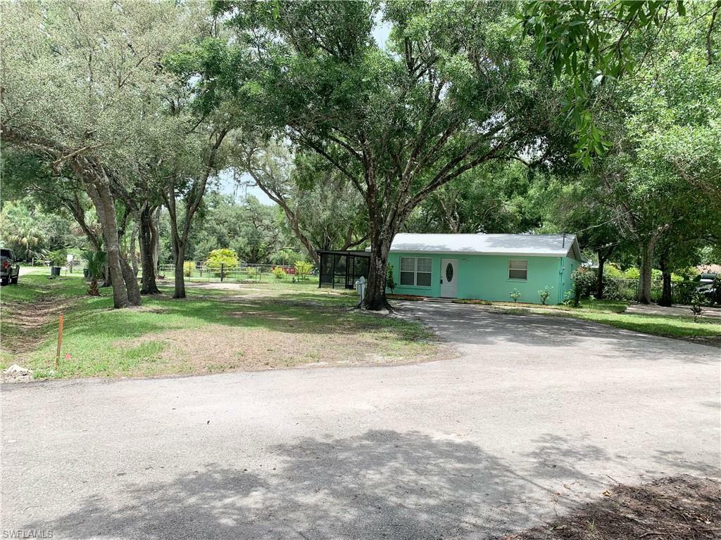 Property Photo:  2431 Lippincott Road  FL 33920 