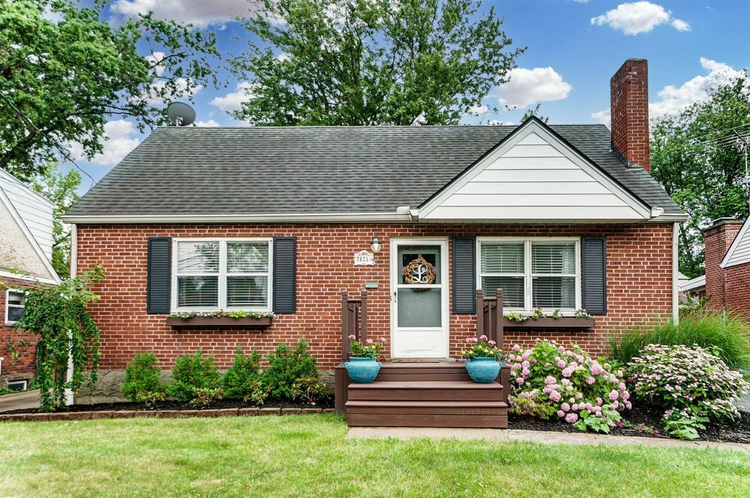 Property Photo: 7825 Mapleleaf Dr OH 45243