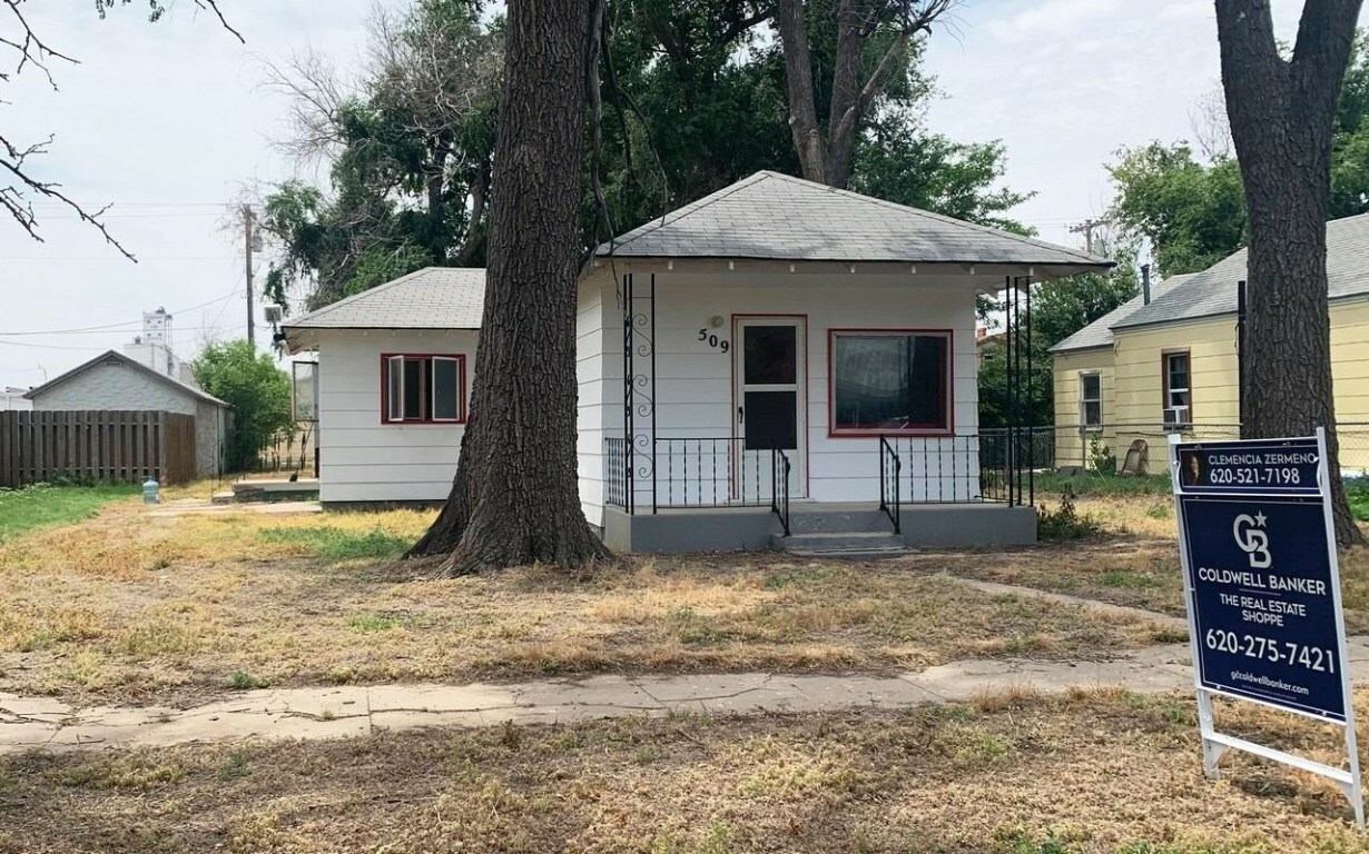 509 Olive Street  Deerfield KS 67838 photo