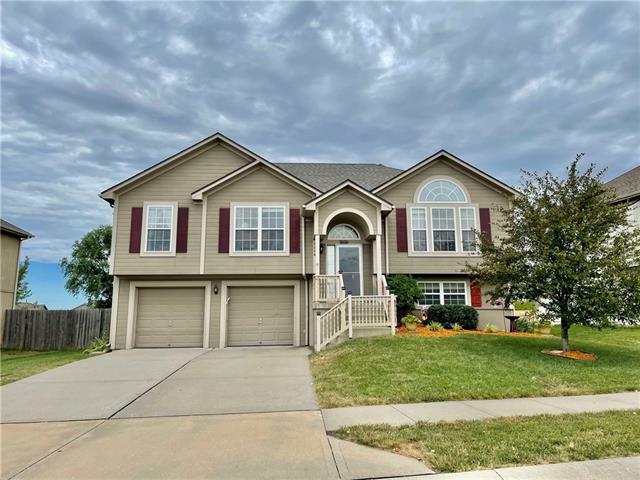 Property Photo: 9806 E 222nd Street MO 64078